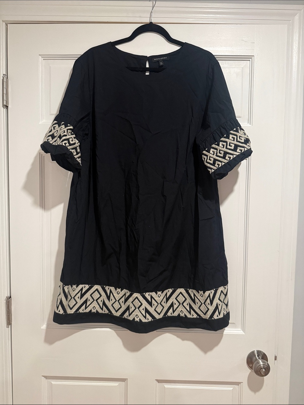Black Short-Sleeve Shift Dress with Beige Embroidered Geometric Trim